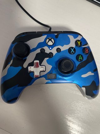Xbox One X + 5 juegos +mando