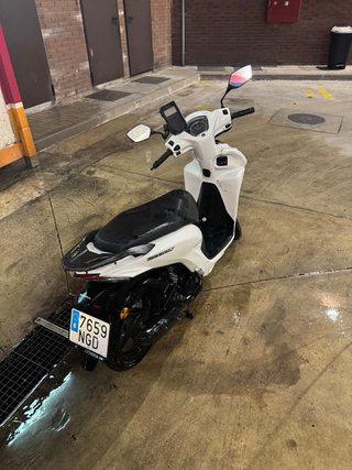 Honda Vision 110 2025 Blanca 1.700km