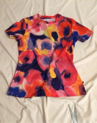 Camiseta Chanel acuarela