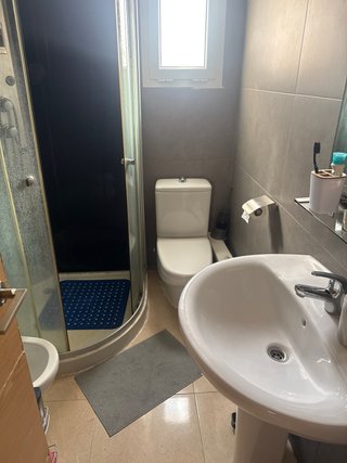 Limpieza Profesional de Pisos, Casas y Oficinas