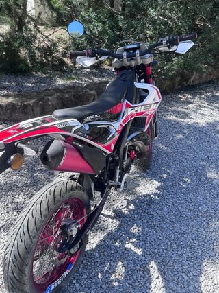 Rieju MRT SM PRO 2022 Roja - 580km