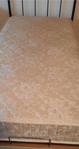 Cama articulada con cabecero colchón nordicoyfunda