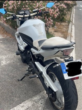Yamaha XJ6 600 Naked Blanca - Extras