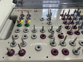 Caja quirúrgica de implantes Biomet 3i Tapered
