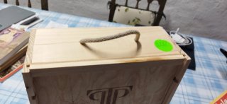 Caja de madera para vino Tomás Postigo