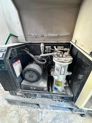 Compresor Ingersoll Rand SSR + Secador