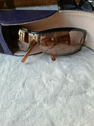 Gafas de sol rosas