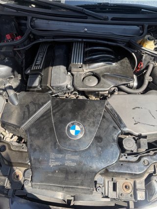 Tapa motor BMW