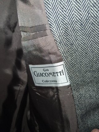 Americana gris con estampado de espiga