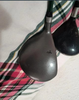 2 Palos de Golf Young Gun y Golf Pride