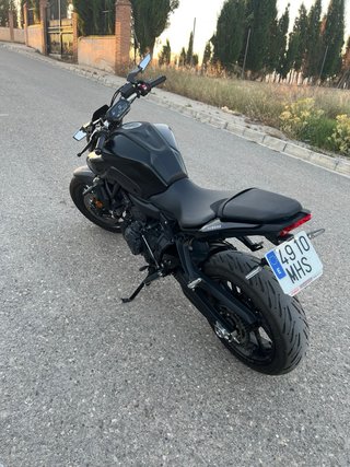 Yamaha MT07 2023 A2 - Full Black