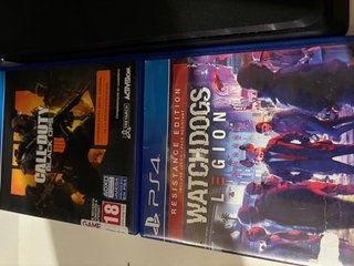 PS4 Slim 1TB + Mando + 2 Juegos