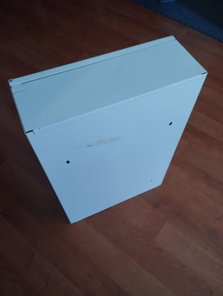 Botiquín blanco cerradura y llaves (armario chapa)