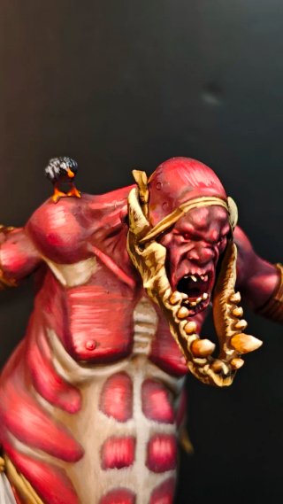 Gigante Warhammer Mancrusher Gargant Attack on Tit