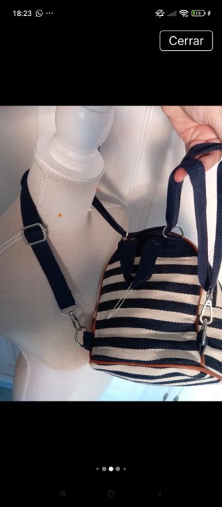Mochila rayas azules y blancas