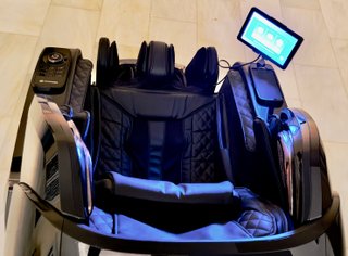 Sillón Masaje Komoder Titan II Shiatsu Negro