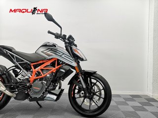 KTM 125 DUKE 2021 2266 kms.