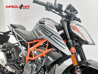 KTM 125 DUKE 2021 2266 kms.