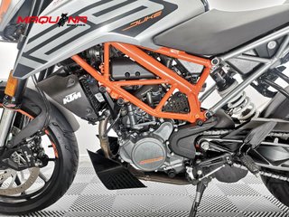 KTM 125 DUKE 2021 2266 kms.