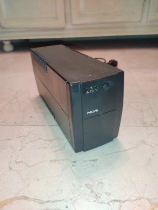 SAI / UPS NGS Fortress 900 V3 (600VA, 360W)