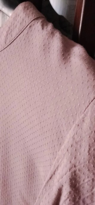 Blusa rosa con volantes