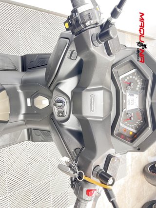 SYM MAXSYM 400I 2023 4895 kms.
