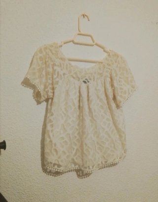 Blusa Atmosphere Crema Encaje Talla S