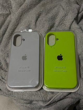 Cover in silicone per iPhone 16 (2 unità)