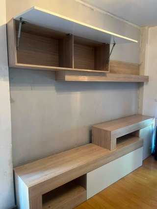 Mueble modular madera y blanco