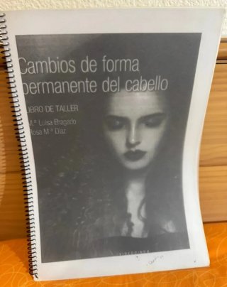 Libros grado medio de Peluquería