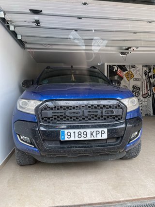 Ford Ranger Wildtrak averiada