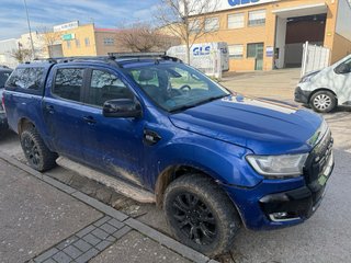 Ford Ranger Wildtrak averiada