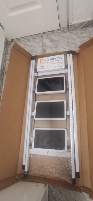 Escalera 4 peldaños plegable