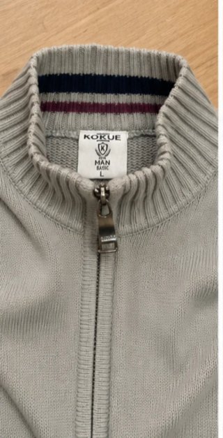Chaqueta de punto KOKUE gris con cremallera