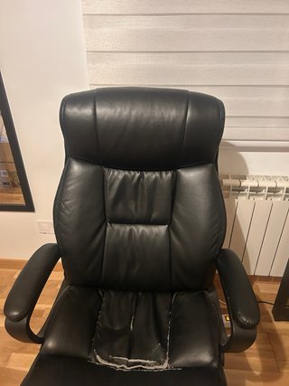 Silla de oficina polipiel negra