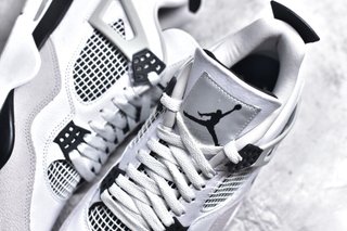 Sneakers Jordan Taglia 42
