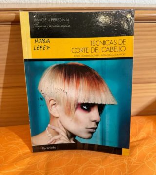 Libros grado medio de Peluquería
