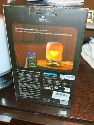 Lampada Govee tablet lamp 2 Pro con Cassa JBL 20W
