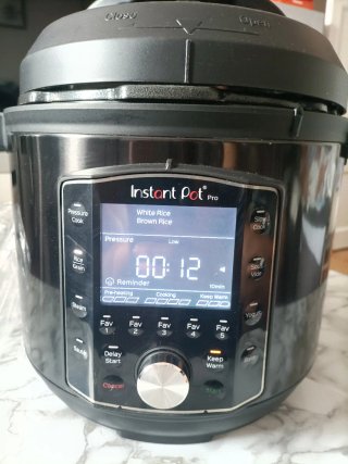Olla Eléctrica Instant Pot Pro Multifunción