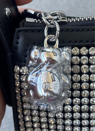 Bolso fiesta Tous strass con etiquetas