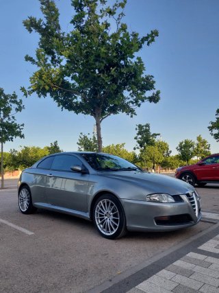 Alfa Romeo GT 2005