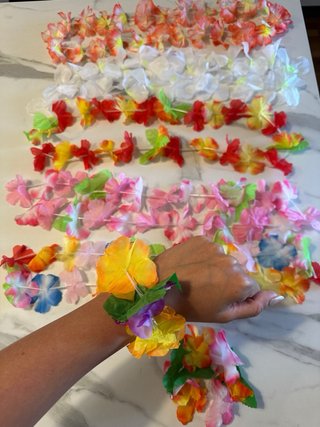 Set 5 collane + 2 bracciali hawaiani