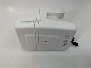 camara instantanea polaroid now+
