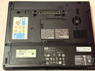 Lote Retro Computing: 2 Portatili (HP + Airis)