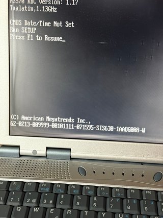 Lote Retro Computing: 2 Portatili (HP + Airis)