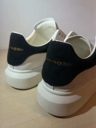 Scarpe Alexander McQueen Bianche e Nere