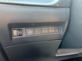 Peugeot 2008 Puretech 100 SANDS Active Pack 75 kW (100 CV)
