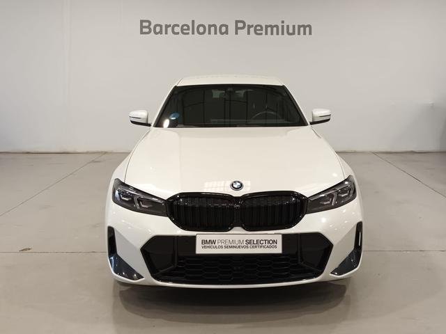 BMW Serie 3 2025, foto 2