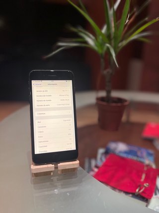 iPhone 8 Plus 64GB