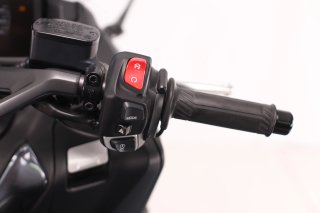 YAMAHA T-MAX 560 TECH 2023